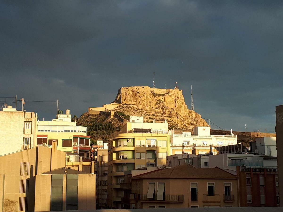 Room With Private Bathroom And Balcony Nearby The Mercado Central, Center And Beach Alicante Exterior foto